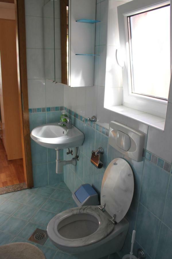 Rooms Jurca Postojna Buitenkant foto