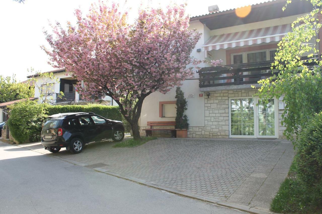 Rooms Jurca Postojna Buitenkant foto