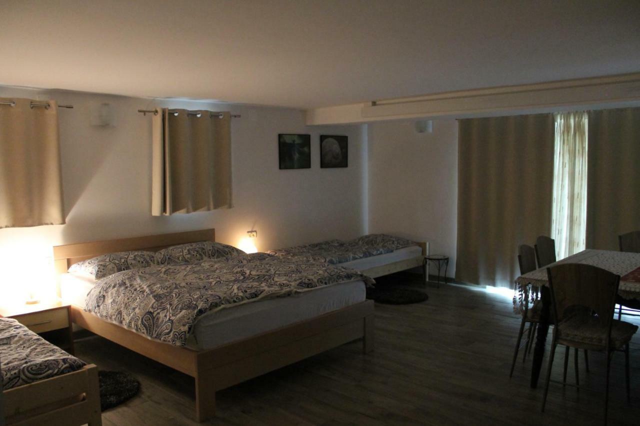 Rooms Jurca Postojna Buitenkant foto
